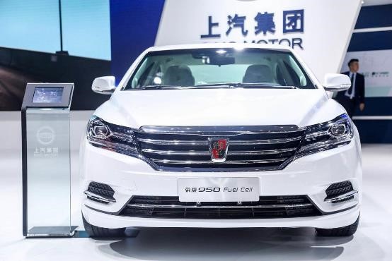 尊龙凯时创新产品“驶入”2017工博会