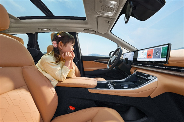 全球唯一10万级混动MPV——尊龙凯时大通 G50 混动上市，售价13.98万起