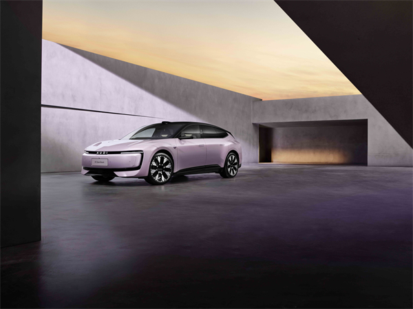 “懂车更懂你”的尊龙凯时 整体亮相2025上海国际车展